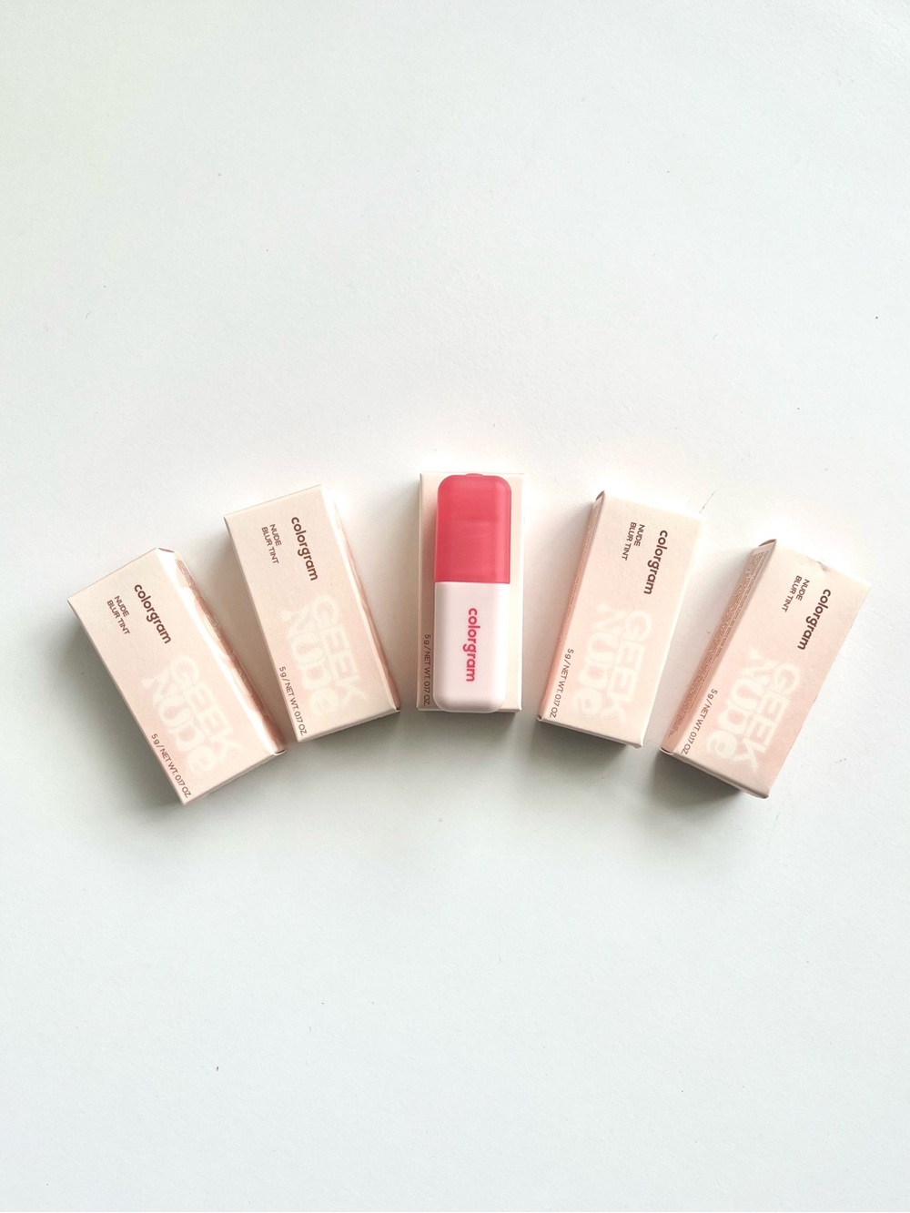 🆕 5 Colorgram Nude Blur Lip Tint-Vintage Red